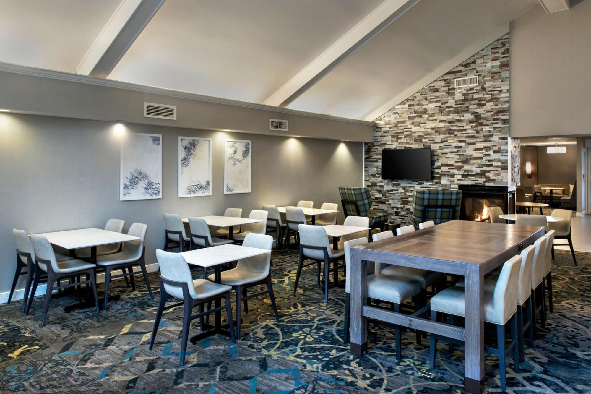 Fairfax 3* Merrifield