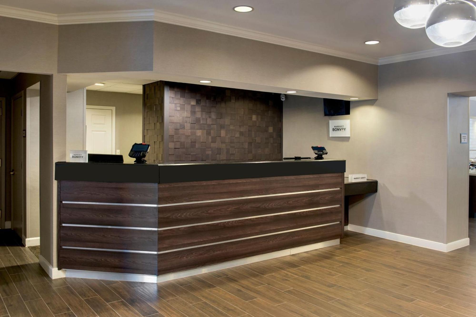 Fairfax Hotel 3*