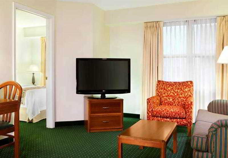 Fairfax Hotel 3*